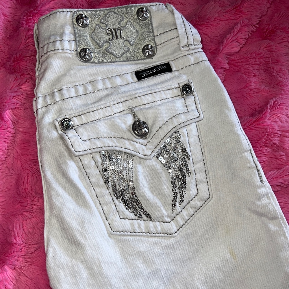 Miss Me Angel Wing White Capri Jeans Size 26